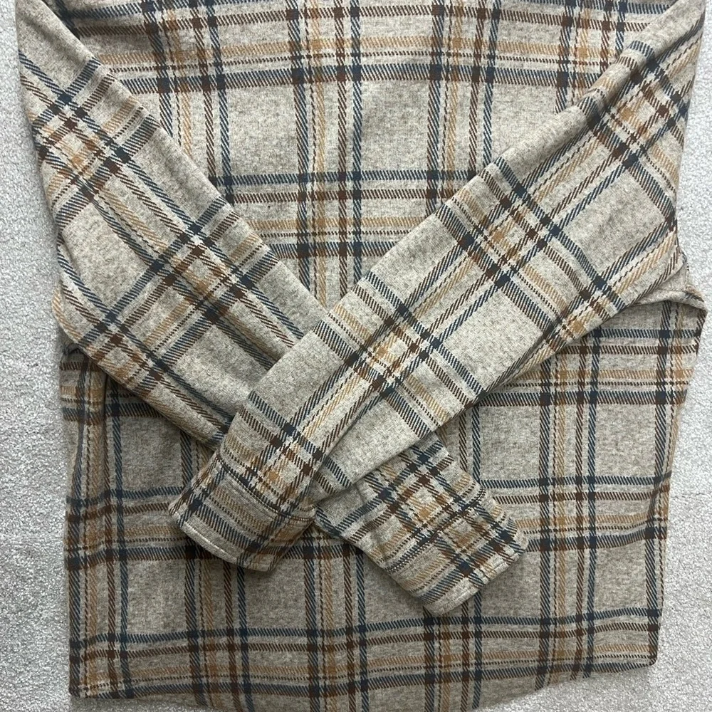 Mutual Weave stylish plaid